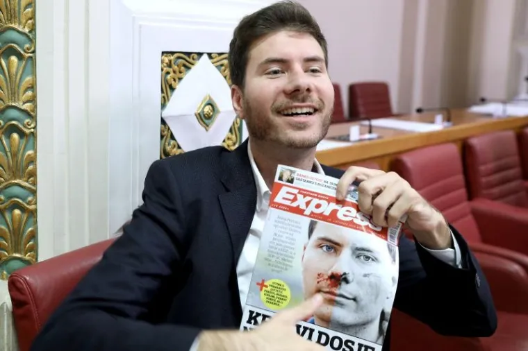 NAPRAVIO SHOW IAKO NIJE ZA GOVORNICOM: Pernar je imao 'dobar' razlog za&scaron;to se kreveljio u Saboru