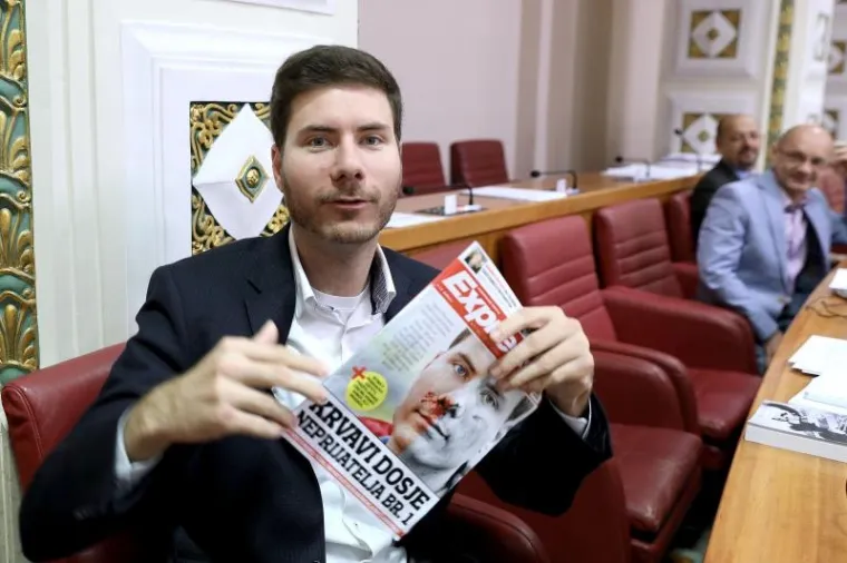 NAPRAVIO SHOW IAKO NIJE ZA GOVORNICOM: Pernar je imao 'dobar' razlog za&scaron;to se kreveljio u Saboru