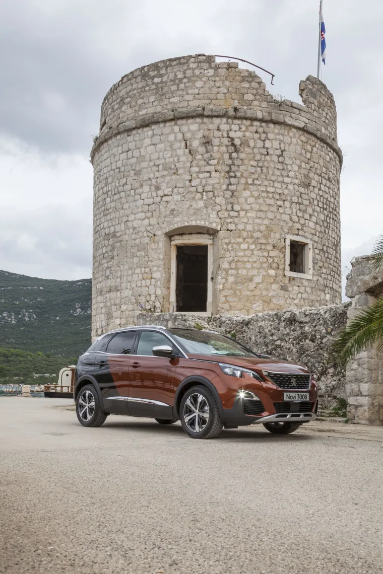 OSVAJA SUV TRŽI&Scaron;TE: Dugo i&scaron;čekivani Peugeot 3008