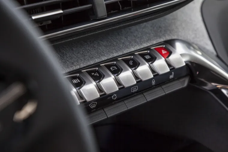 OSVAJA SUV TRŽI&Scaron;TE: Dugo i&scaron;čekivani Peugeot 3008