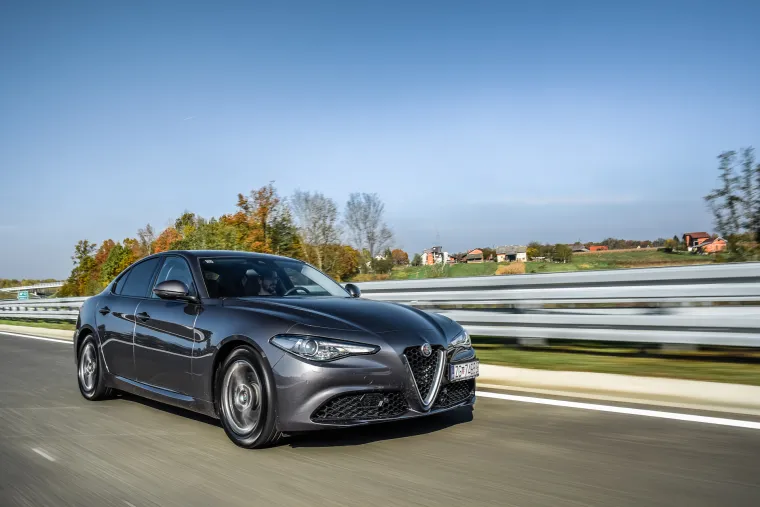 HIT NA TRŽI&Scaron;TU: Alfa Giulia je ne&scaron;to najljep&scaron;e i najbolje &scaron;to je Alfa poizvela zadnjih deset godina