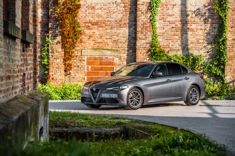 HIT NA TRŽI&Scaron;TU: Alfa Giulia je ne&scaron;to najljep&scaron;e i najbolje &scaron;to je Alfa poizvela zadnjih deset godina