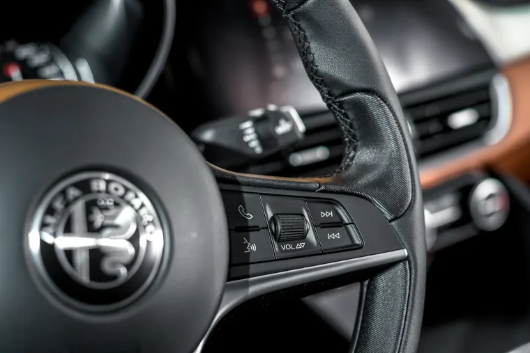 HIT NA TRŽI&Scaron;TU: Alfa Giulia je ne&scaron;to najljep&scaron;e i najbolje &scaron;to je Alfa poizvela zadnjih deset godina