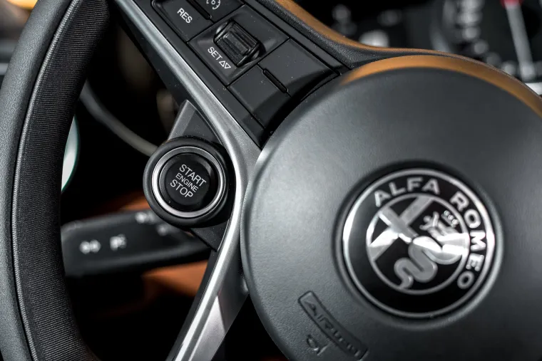 HIT NA TRŽI&Scaron;TU: Alfa Giulia je ne&scaron;to najljep&scaron;e i najbolje &scaron;to je Alfa poizvela zadnjih deset godina