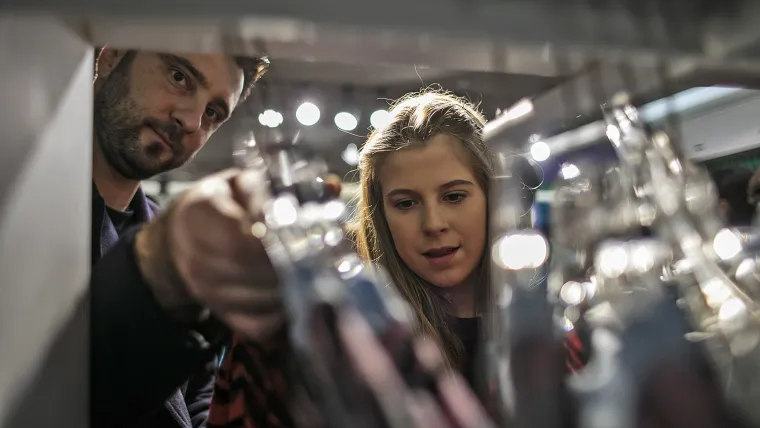 Sinoć je krenula prodaja Kenzo x H&amp;M: Evo za kojim krpicama su se fashionisti najvi&scaron;e trgali