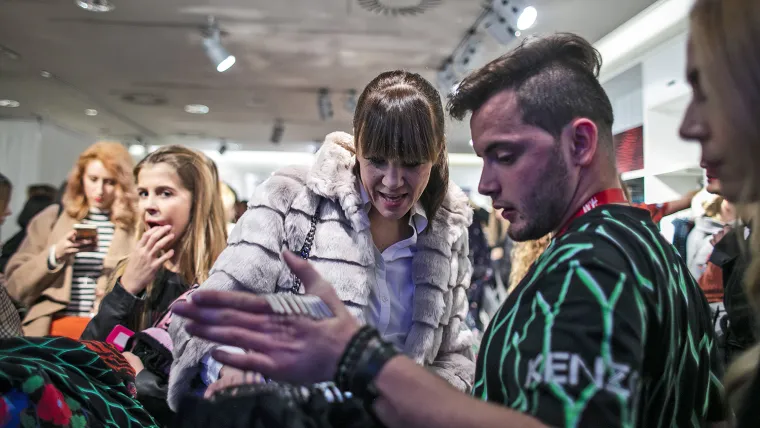 Sinoć je krenula prodaja Kenzo x H&amp;M: Evo za kojim krpicama su se fashionisti najvi&scaron;e trgali