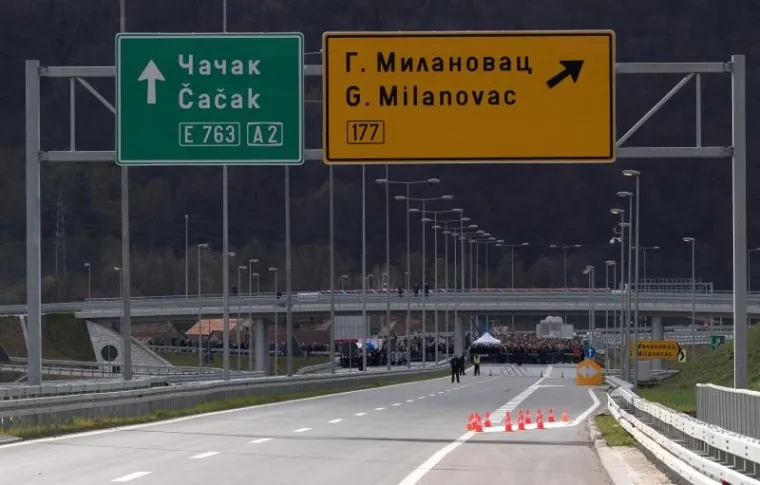 U Srbiji je svečano otvorena dionica autoceste Ljig - Preljina, na koridoru 11 u dužini od 40,4 kilometra.