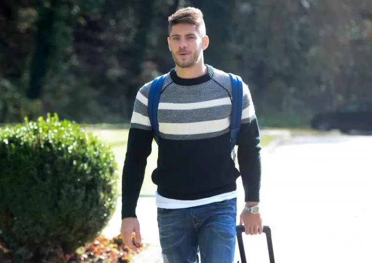 POČINJE 'AKCIJA ISLAND': Vatreni se okupili uoči okr&scaron;aja protiv Ledenih