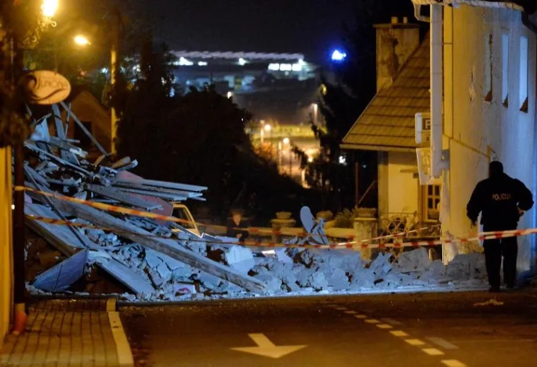 SNAŽNA EKSPLOZIJA U VARAŽDINSKIM TOPLICAMA: Uru&scaron;ila se kuća, jedna osoba poginula