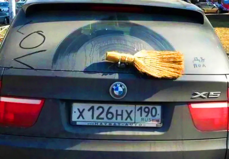 POKUŠAJ POPRAVKA ILI UBOJSTVA? Sami servisirali auto i krenuli u avanturu života