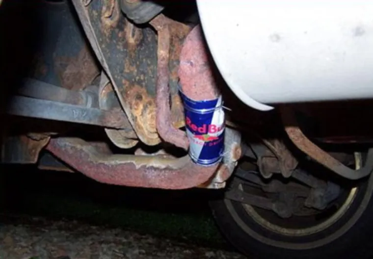 POKU&Scaron;AJ POPRAVKA ILI UBOJSTVA? Sami servisirali auto i krenuli u avanturu života