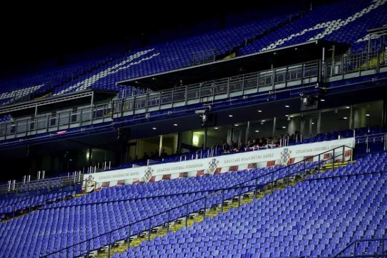 Zbog straha od novih navijačkih izgreda i mogućih novih kazni za Hrvatsku, HSN je Hrvatska je zabranila navijačima odlazak čak i na gostujuće prijateljske utakmice kao &scaron;to je to slučaj za sraz protiv Sj. Irske u Belfastu sljedećeg tjedna.