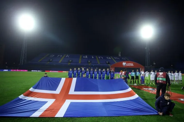 Islanđani su u najavi susreta kazali kako je prava &scaron;teta &scaron;to protiv Hrvatske neće igrati pred punm tribinama jer su hrvatski navijači vatreni.