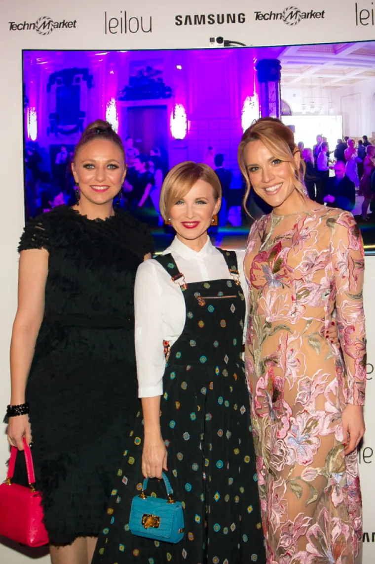 Potpuna ljepota kreacija Aleksandre Dojčinović na Samsung SUHD televizoru