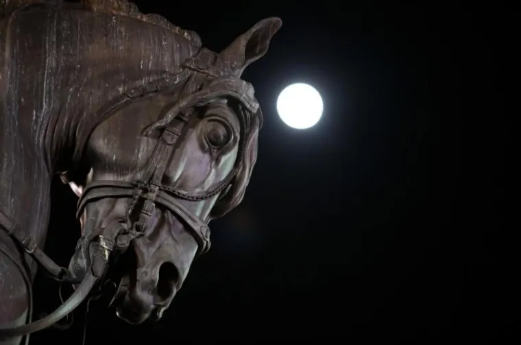 Super mjesec: pogledajte kako izgleda spektakl kada ga režira svemir