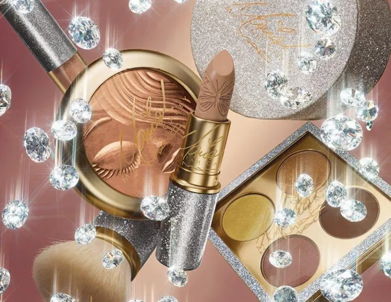 Čarobna MAC Mariah Carey kolekcija stiže u MAC prodajno mjesta u Zagrebu (Ilica 7) i Splitu (Ilićev prolaz 1) 15.prosinca!