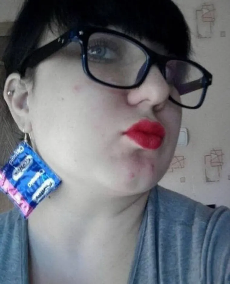 KAD RUSI RADE PROFILNE SLIKE... Neukus im je u krvi i jako se ponose time