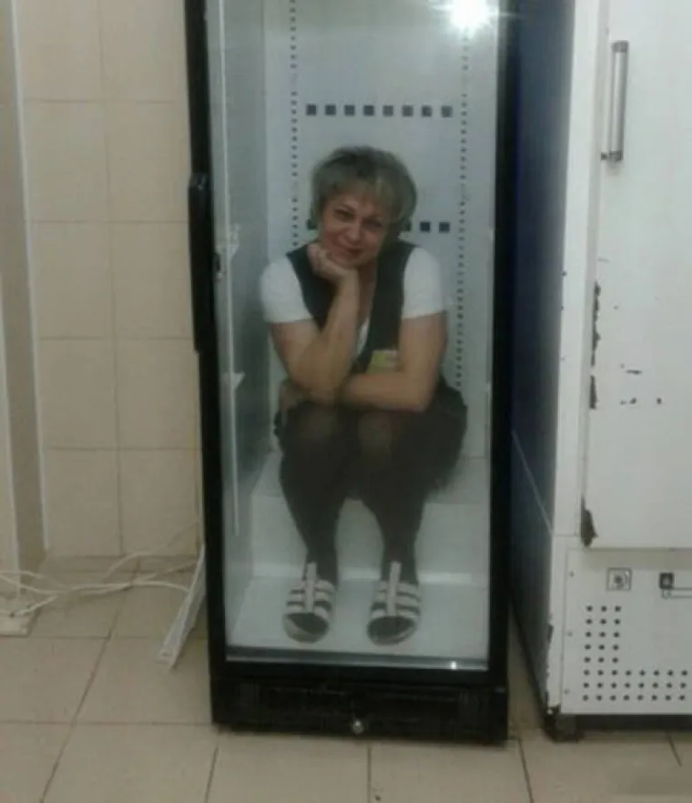 KAD RUSI RADE PROFILNE SLIKE... Neukus im je u krvi i jako se ponose time