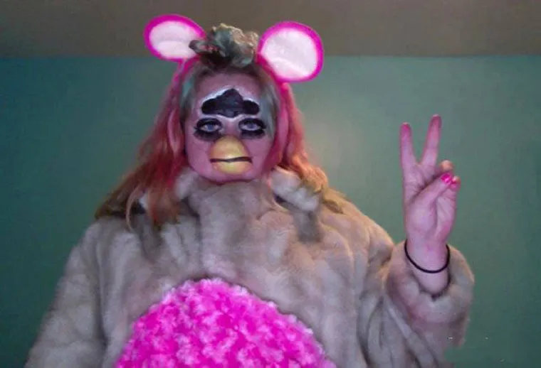 KAD RUSI RADE PROFILNE SLIKE... Neukus im je u krvi i jako se ponose time