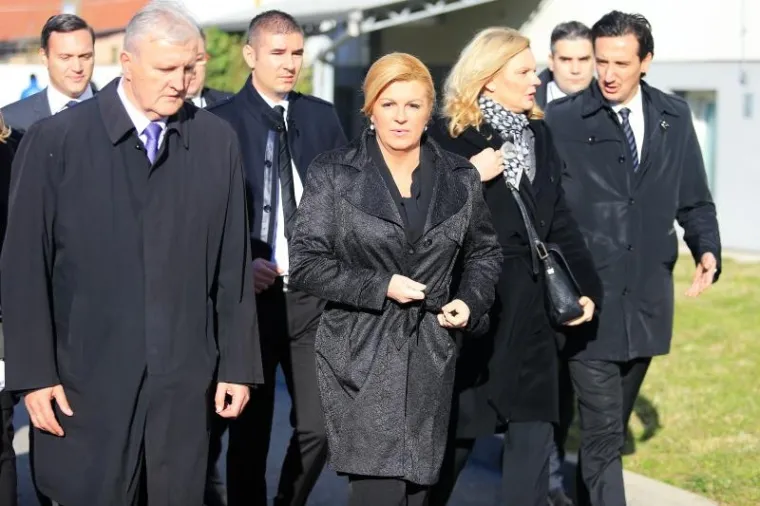 DRŽAVNI VRH U VUKOVARU: U Koloni sjećanja premijer, predsjednica, ministri...