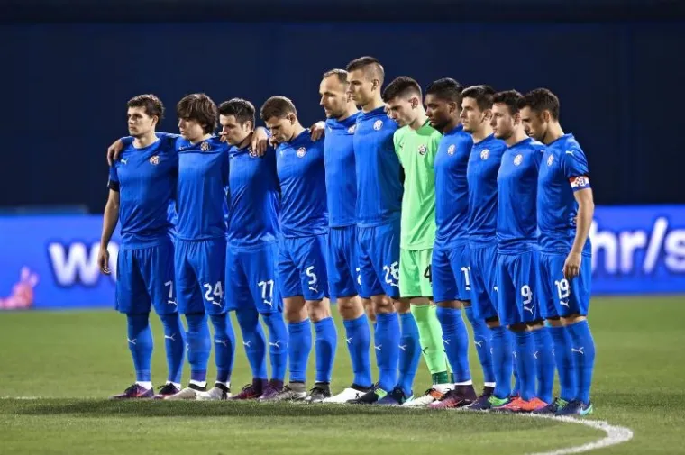 DINAMO NIKOGA NE ZANIMA: Šačica navijača gledala utakmicu s Istrom