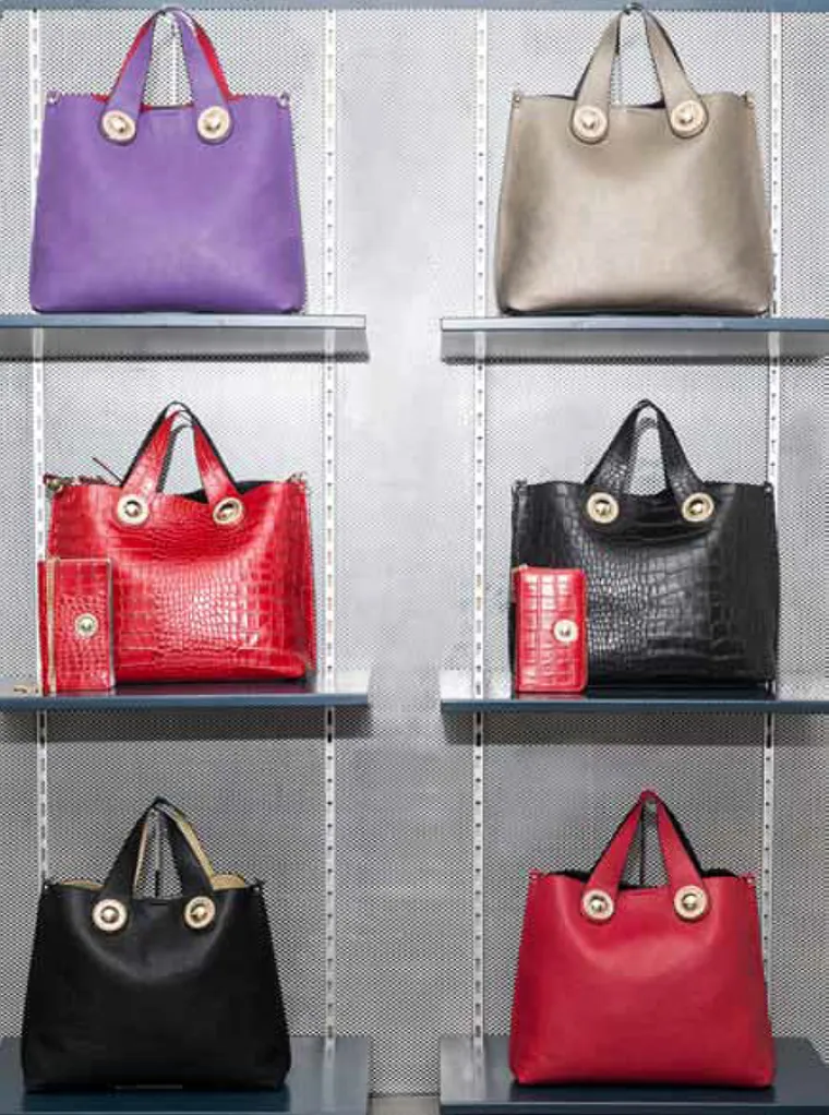 Nova kolekcija je reinterpretacija  poznatog Versace DNK za opu&scaron;tene i svakodnevne prilike