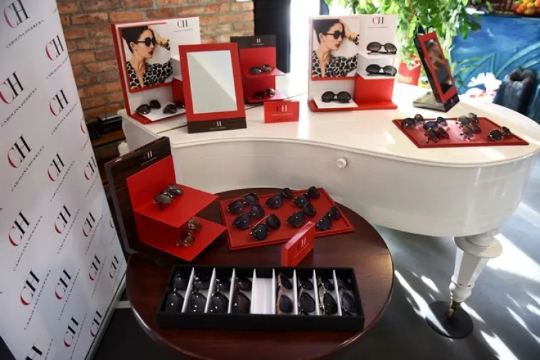 Jučer je De Rigo Vision u Witness lounge baru u samom srcu Zagreba ekskluzivno predstavio kolekcije sunčanih naočala za 2017. godinu, a riječ je o modelima poznatih brandova Police, Sting , Furla i CH Carolina Herrera.
