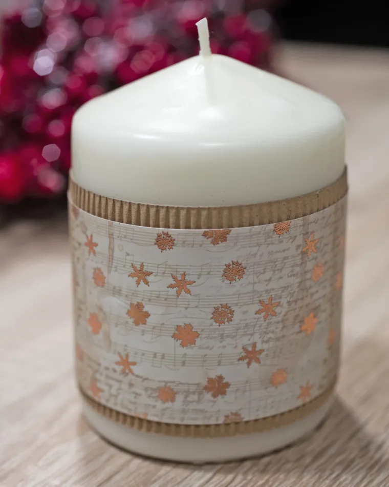 Mirisna svijeća manja 29,99 kn