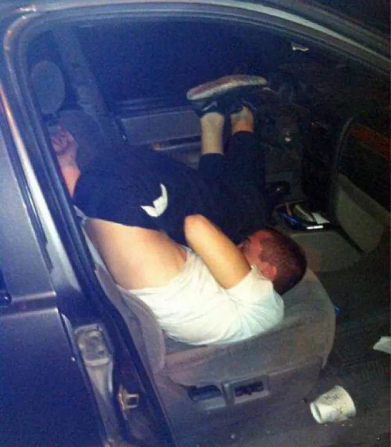 GLAVOBOLJA IM JE NAJMANJI PROBLEM: Alkohol im je oduzeo tlo pod nogama, ali i dostojanstvo