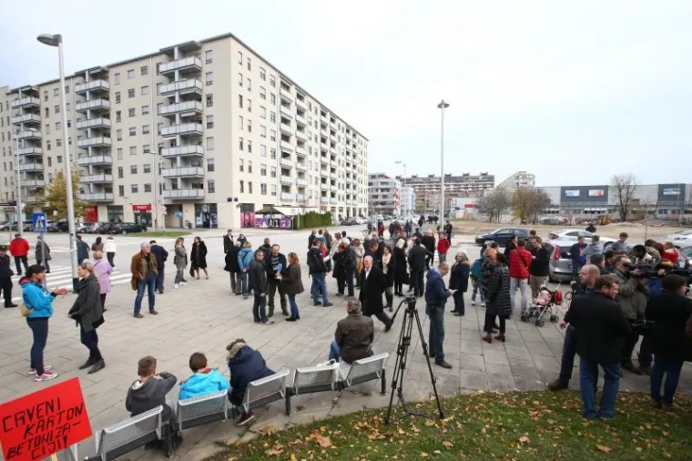 Prosvjed protiv megalomanskih 'nakaza' tik uz MSU