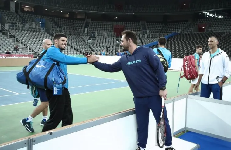 ARENA JE SPREMNA ZA SPEKTAKL: Doktor Ivo isprobao podlogu na kojoj će Hrvatska loviti drugu 'salataru'