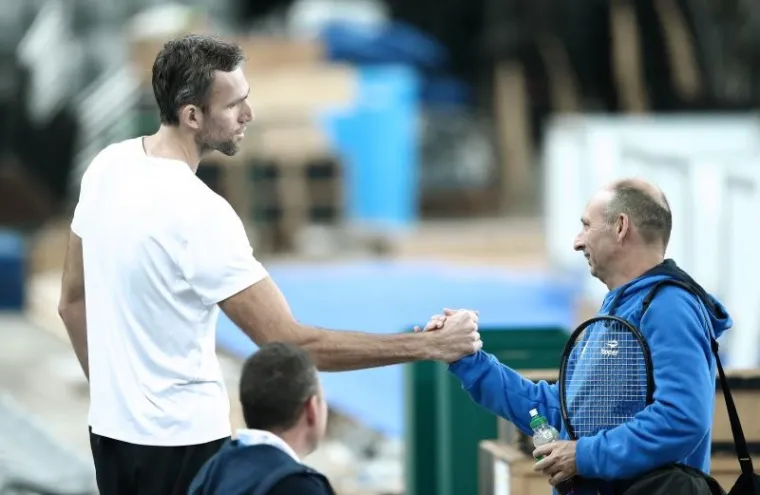 ARENA JE SPREMNA ZA SPEKTAKL: Doktor Ivo isprobao podlogu na kojoj će Hrvatska loviti drugu 'salataru'