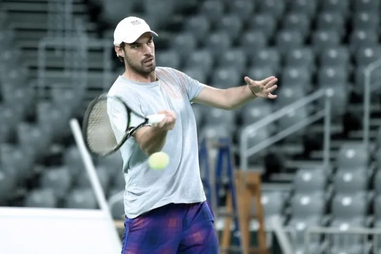 ARENA JE SPREMNA ZA SPEKTAKL: Doktor Ivo isprobao podlogu na kojoj će Hrvatska loviti drugu 'salataru'