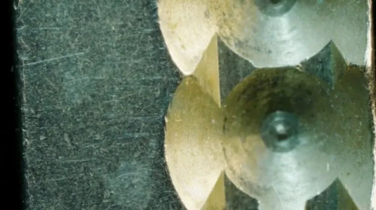 MOŽETE LI POGODITI &Scaron;TO SE NALAZI NA FOTKAMA? Zumirane su do neprepoznatljivosti, testirajte moć zapažanja