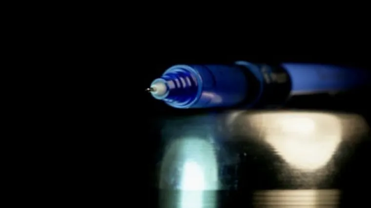 MOŽETE LI POGODITI &Scaron;TO SE NALAZI NA FOTKAMA? Zumirane su do neprepoznatljivosti, testirajte moć zapažanja