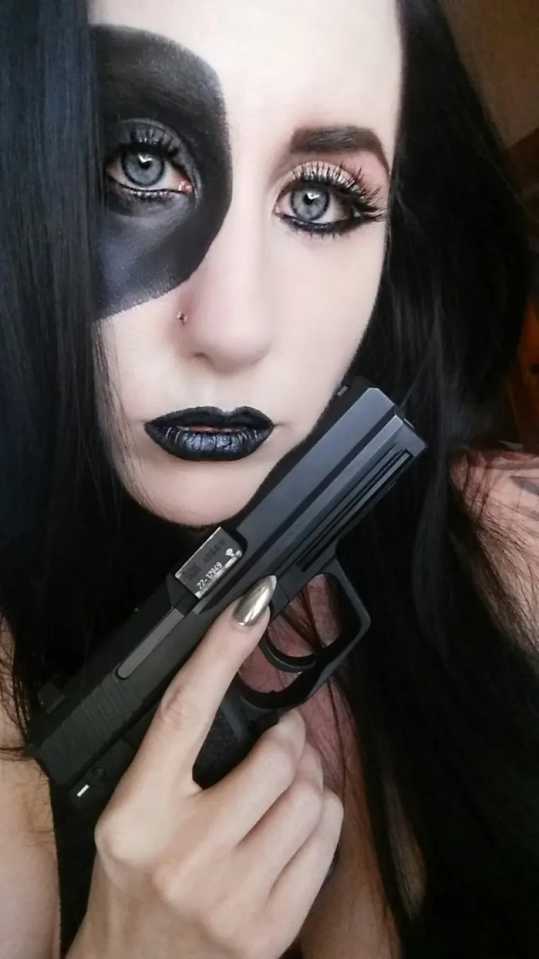 NIKAD SEKSEPILNIJA BORBA SUPERJUNAKA: Postali bismo zlikovci samo kad bi se one obračunale s nama