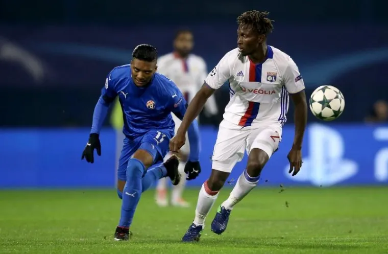 SPEKTAKL NA POLUPRAZNOM MAKSIMIRU: Osjetite da&scaron;ak atmosfere utakmice Dinama i Lyona