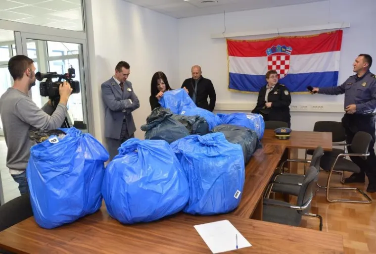 VELIK ULOV: Pronađeno preko 100 kila marihuane