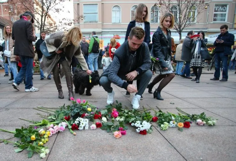 CVIJEĆE ZA CVJETNI: Građani prosvjeduju protiv Bandića