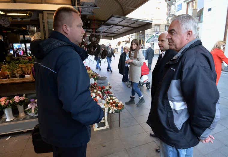 Komunalni redar obilazio cvjećare na Cvjetnom trgu