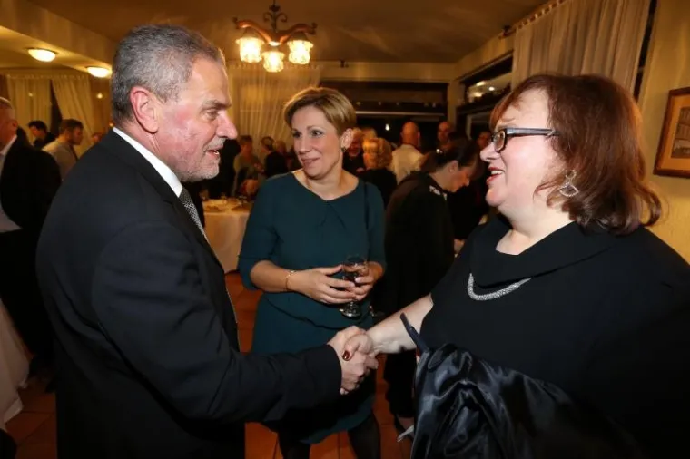 BANDIĆ OKRUŽEN DAMAMA PROSLAVIO ROĐENDAN: Pogledajte tko je sve došao na feštu u poznati ZG restoran