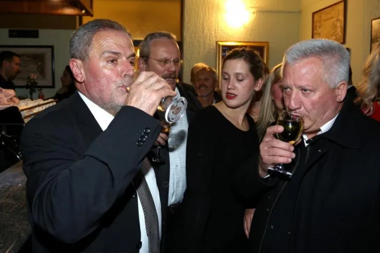BANDIĆ OKRUŽEN DAMAMA PROSLAVIO ROĐENDAN: Pogledajte tko je sve došao na feštu u poznati ZG restoran