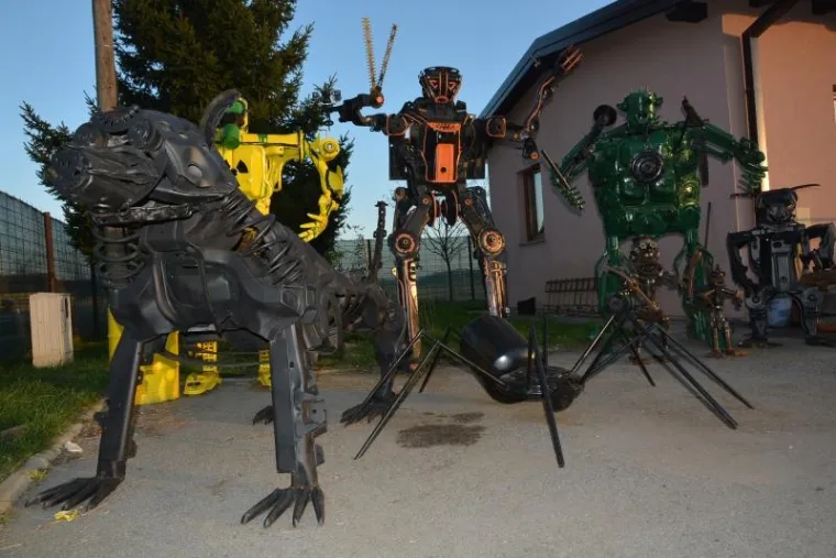 Koliko su postali popularni govori spoznaja da se mnogobrojni putnici zaustavljaju i fotografiraju, pa su već imali i udaljene goste iz Kine i Australije, te brojnih europskih zemalja.