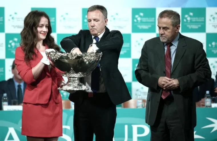 ZANIMLJIVO JE BILO DAN UOČI FINALA DAVIS CUPA: Slikanja, ždrijeb, najave, ljepotice i-Bandić