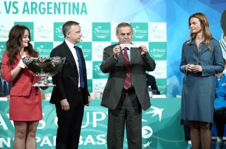 ZANIMLJIVO JE BILO DAN UOČI FINALA DAVIS CUPA: Slikanja, ždrijeb, najave, ljepotice i-Bandić