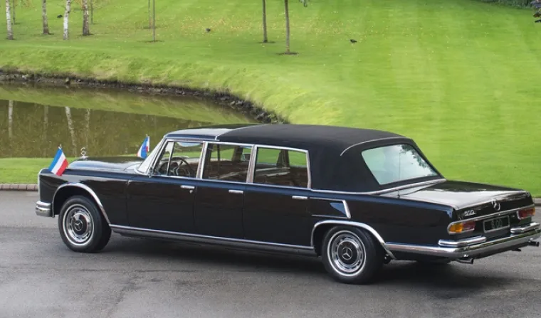 SAMO IH JE 9 TAKVIH: Ovaj Mercedes je bio Titov, a može biti i Va&scaron;