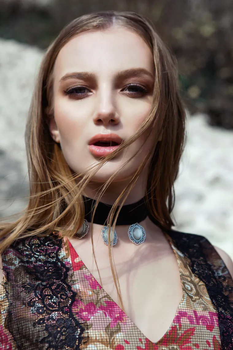 Marina je, po običaju, cijelu kolekciju kreirala iz najfinijih materijala kao što su čista svila, lan i pamuk koji i ovoga puta garantiraju posebnost, kvalitetu i primijećenost