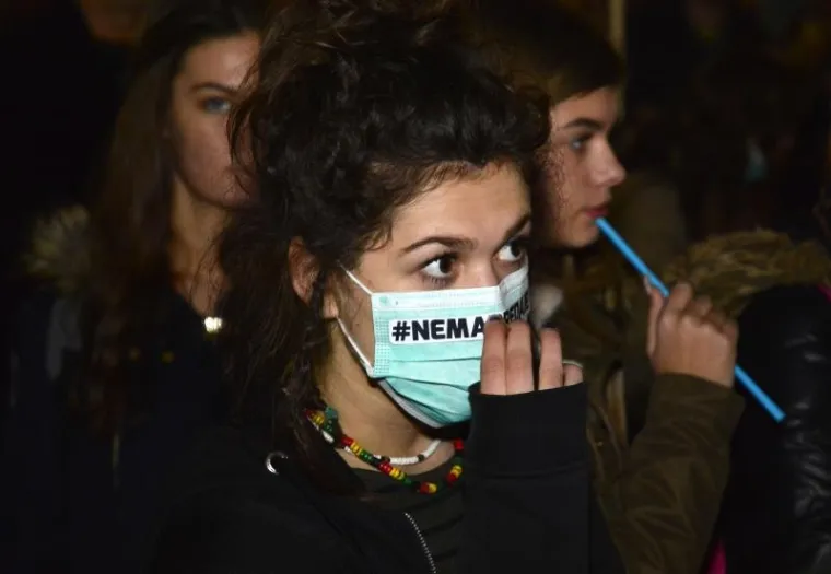 Nekoliko tisuća građana okupilo se na sredi&scaron;njem gradskom trgu