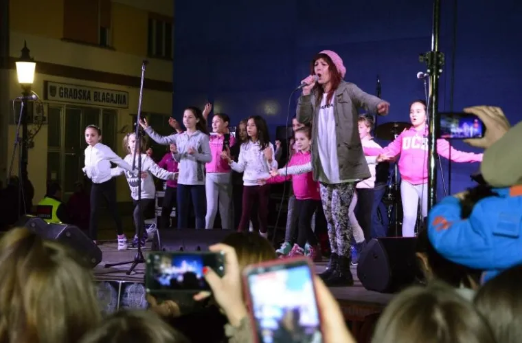 'ZA&Scaron;TO NAS TRUJETE?' Tisuće Brođana prosvjedovalo za pravo na čisti zrak