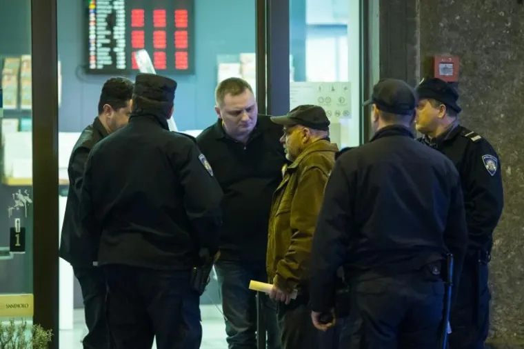 Neuspjeli poku&scaron;aj pljačke banke u sredi&scaron;tu Zagreba